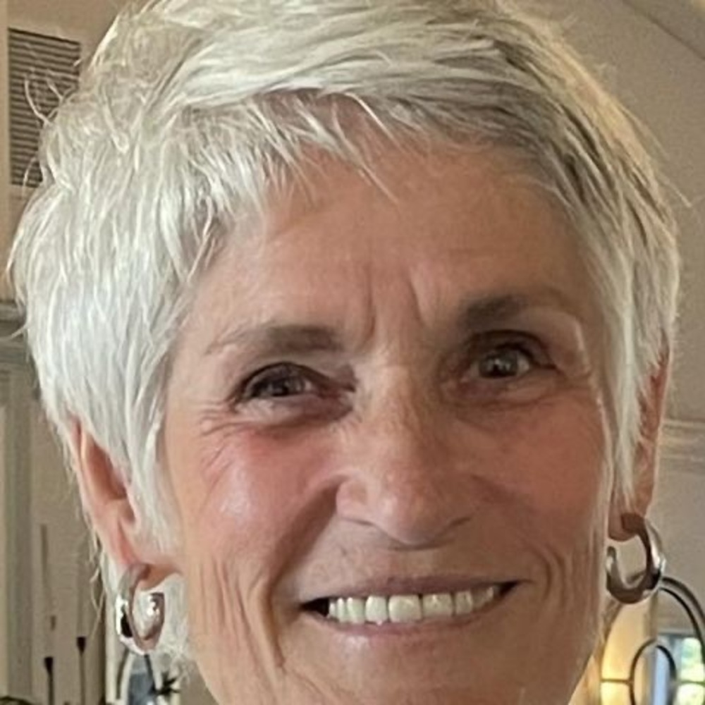 Meet your Posher, Carol